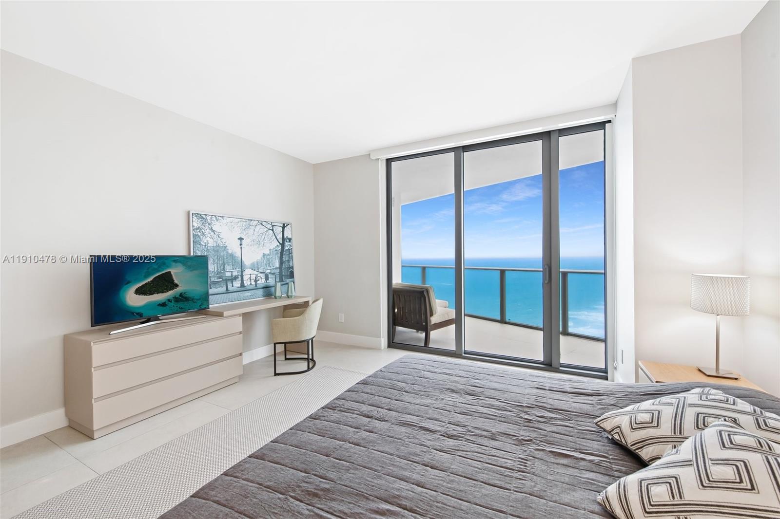 4111 SOUTH OCEAN DRIVE CO - Residential Lease