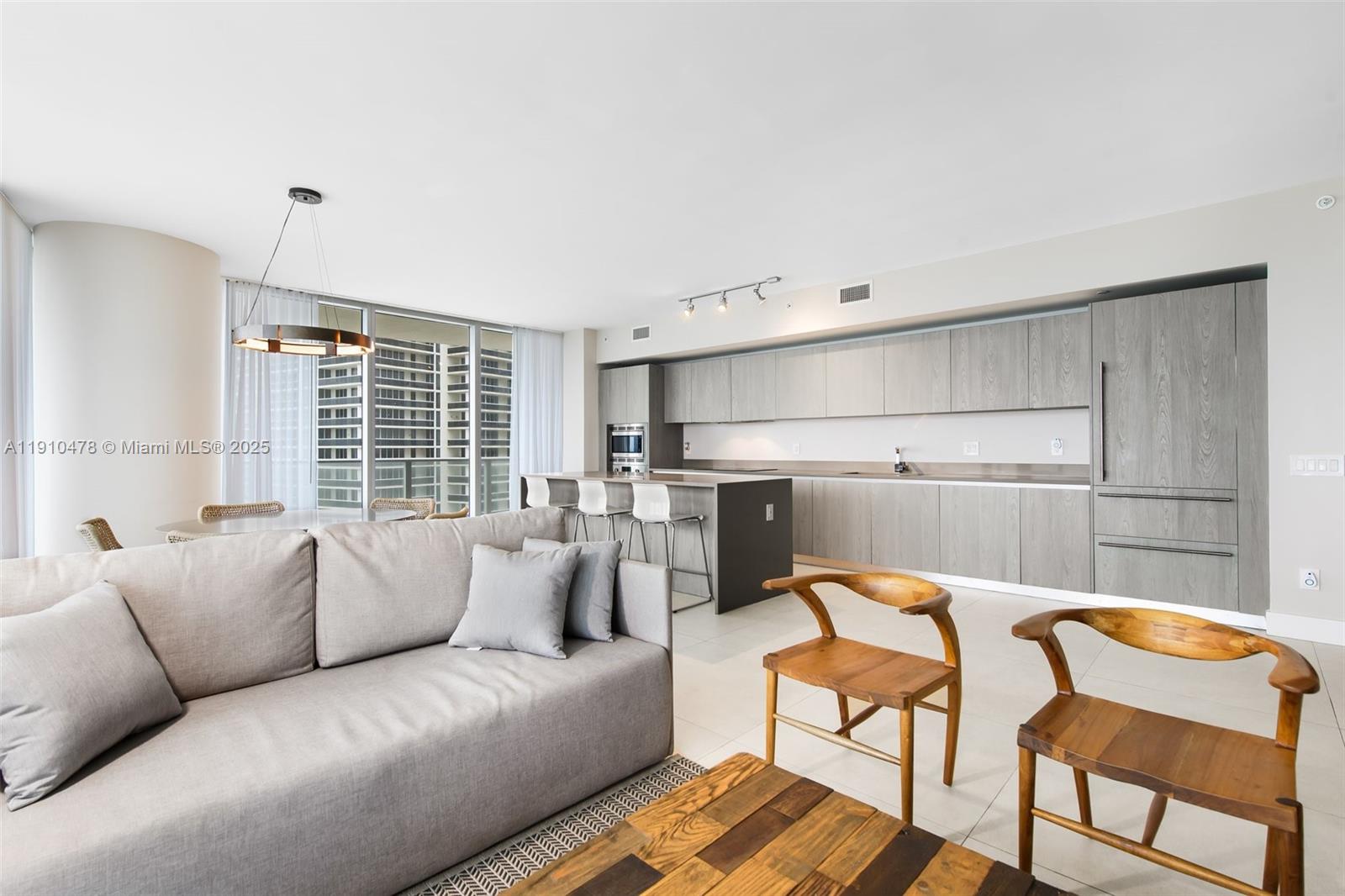 4111 SOUTH OCEAN DRIVE CO - Residential Lease