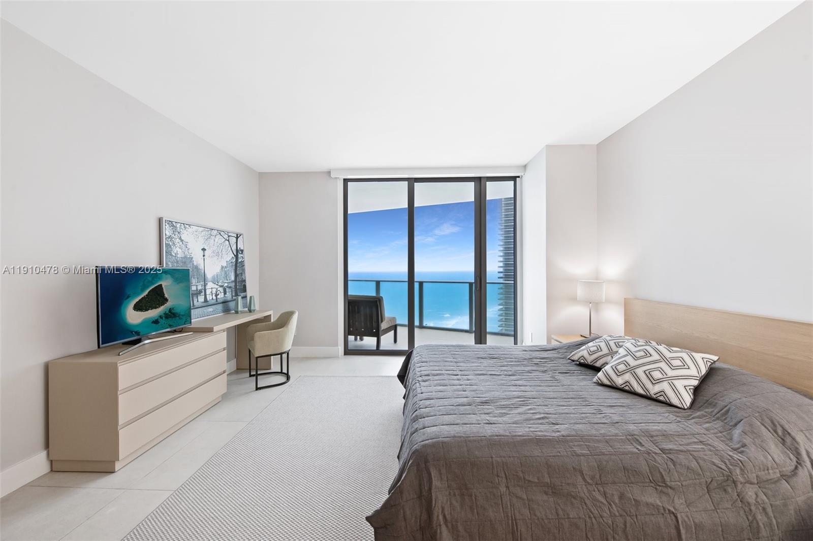 4111 SOUTH OCEAN DRIVE CO - Residential Lease
