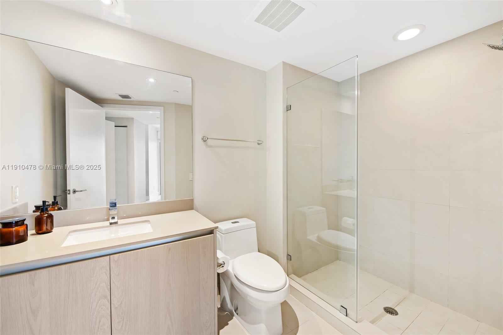 4111 SOUTH OCEAN DRIVE CO - Residential Lease