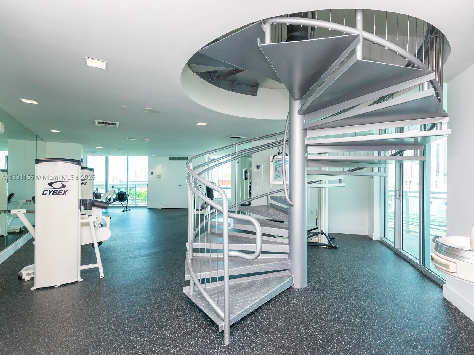 WIND CONDO - Residential Lease