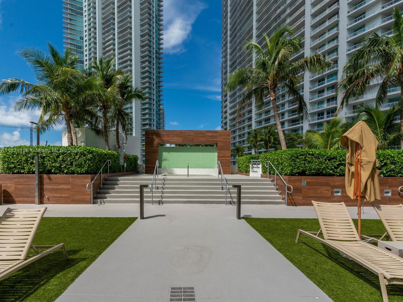 WIND CONDO - Residential Lease
