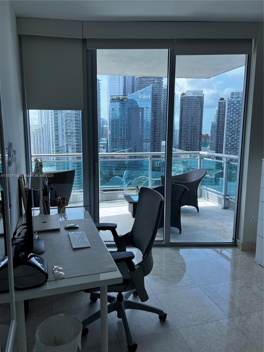 WIND CONDO - Residential Lease