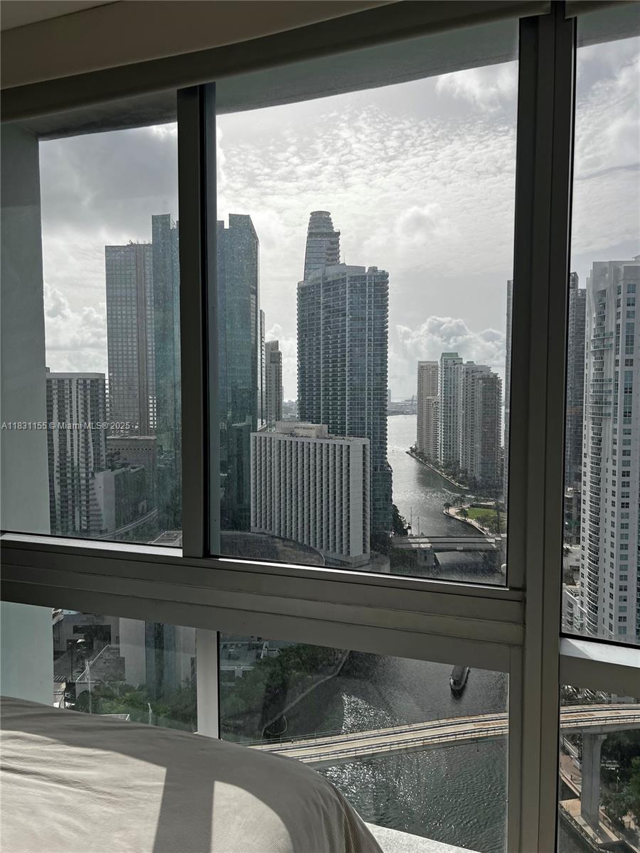 WIND CONDO - Residential Lease