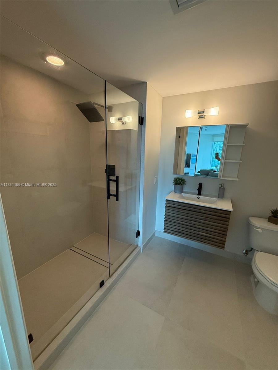 WIND CONDO - Residential Lease