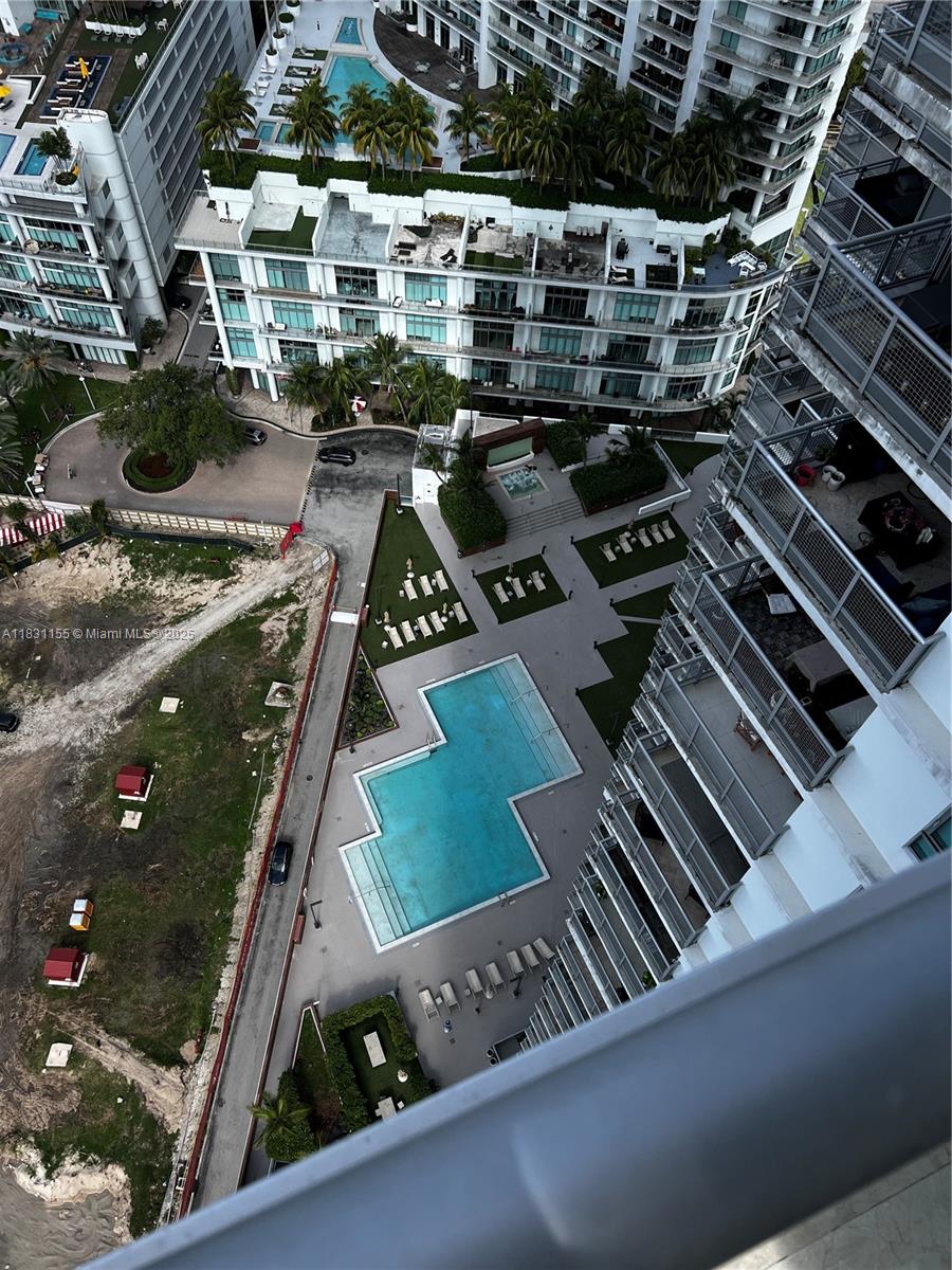 WIND CONDO - Residential Lease