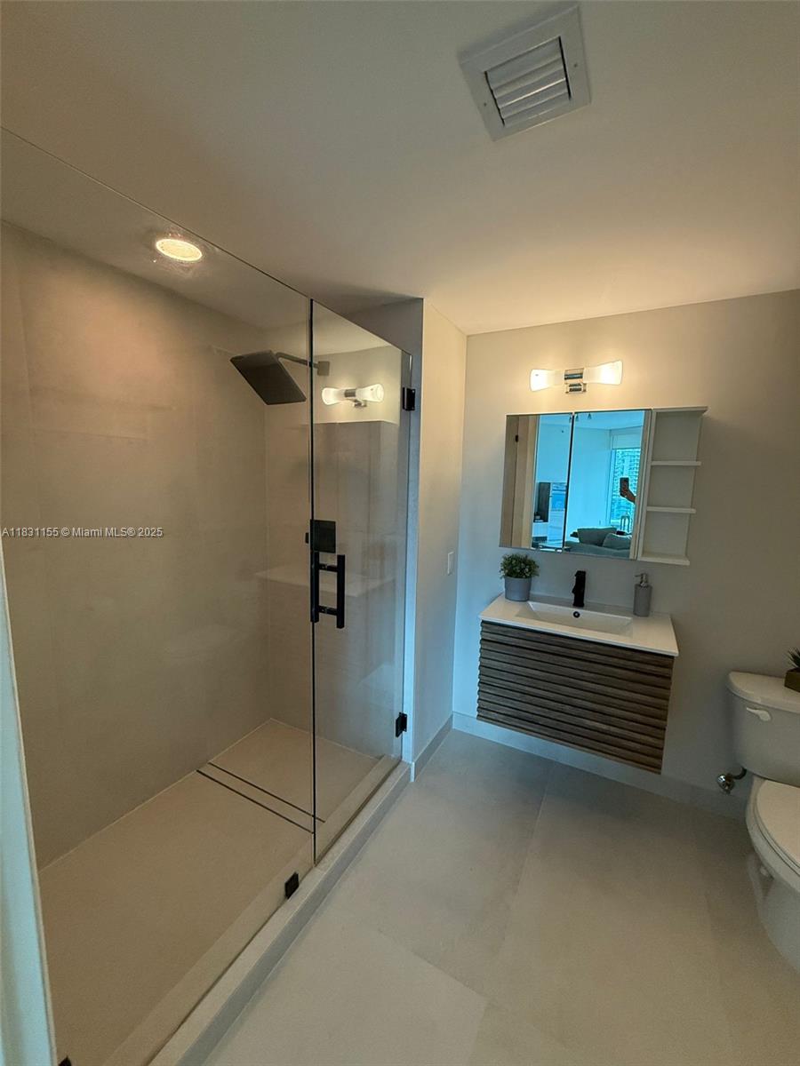 WIND CONDO - Residential Lease