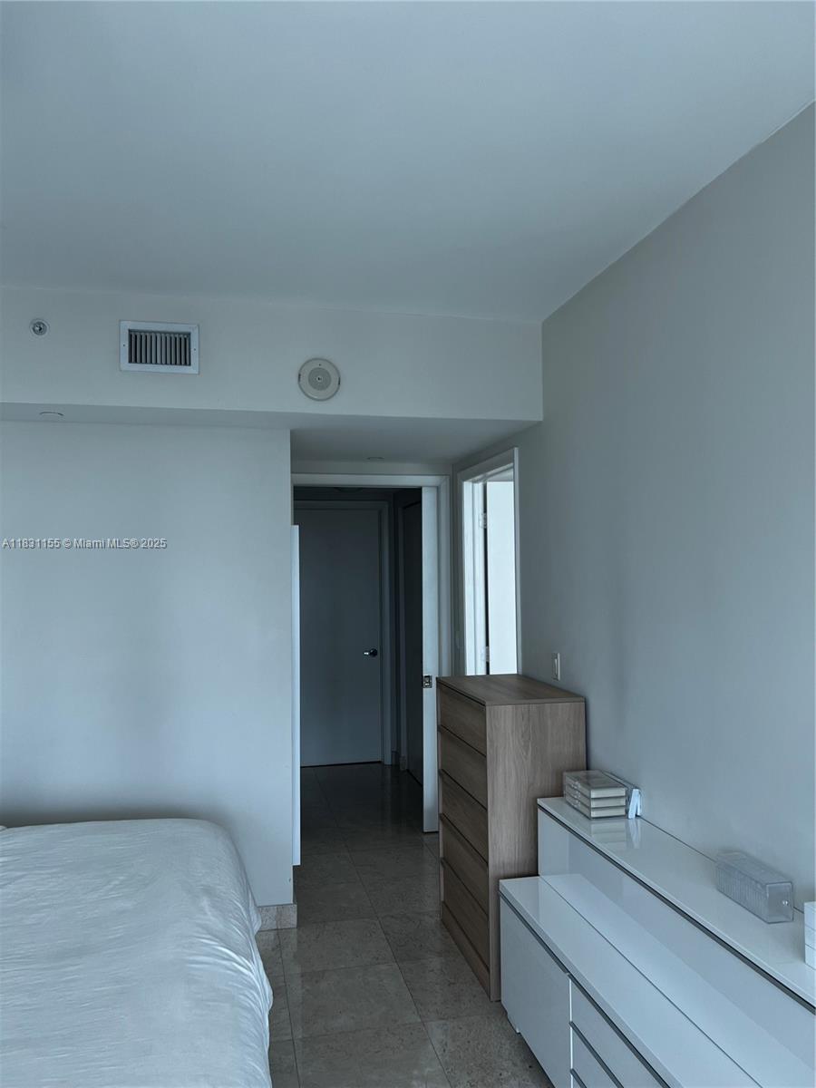 WIND CONDO - Residential Lease