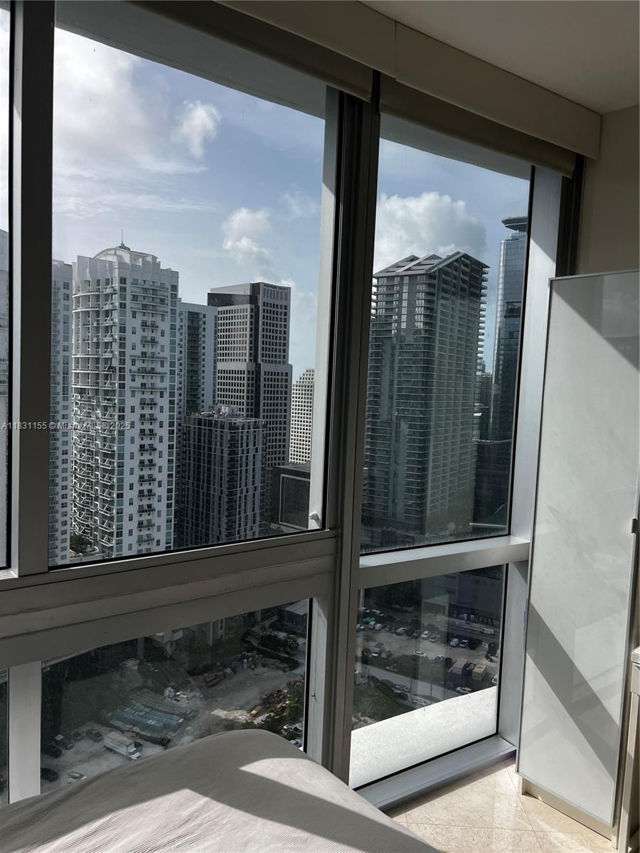 WIND CONDO - Residential Lease