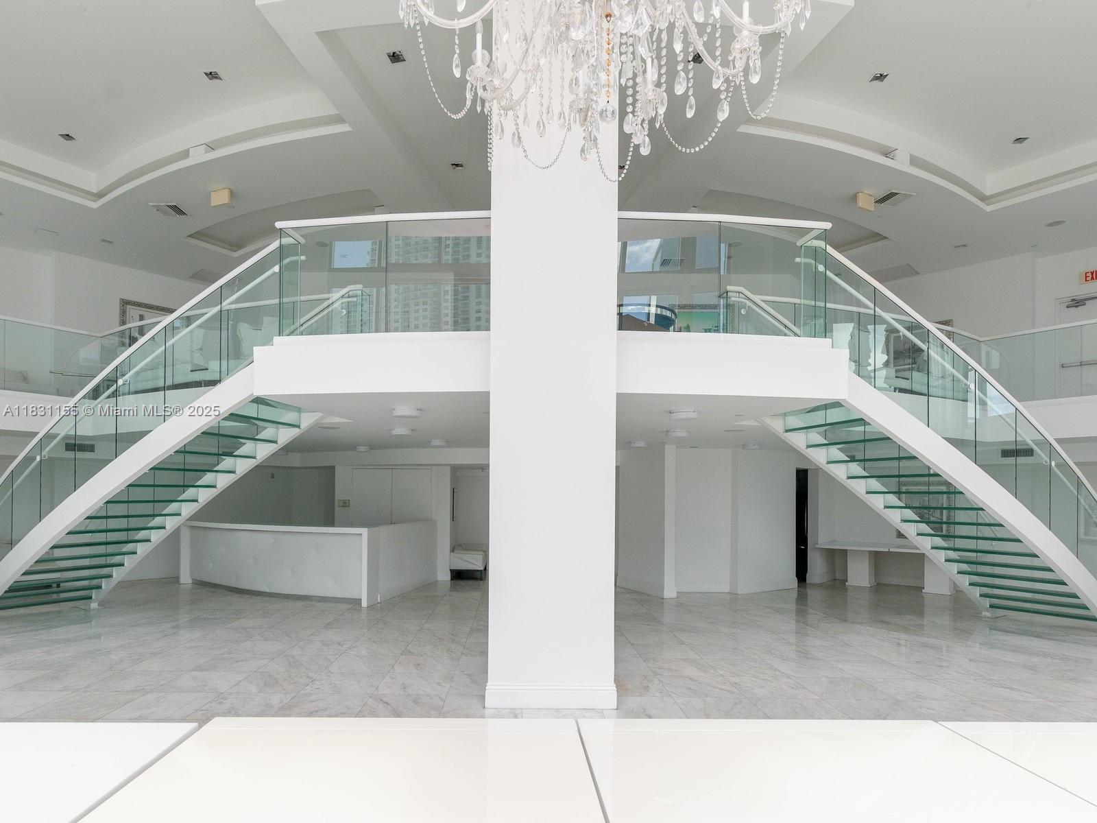 WIND CONDO - Residential Lease