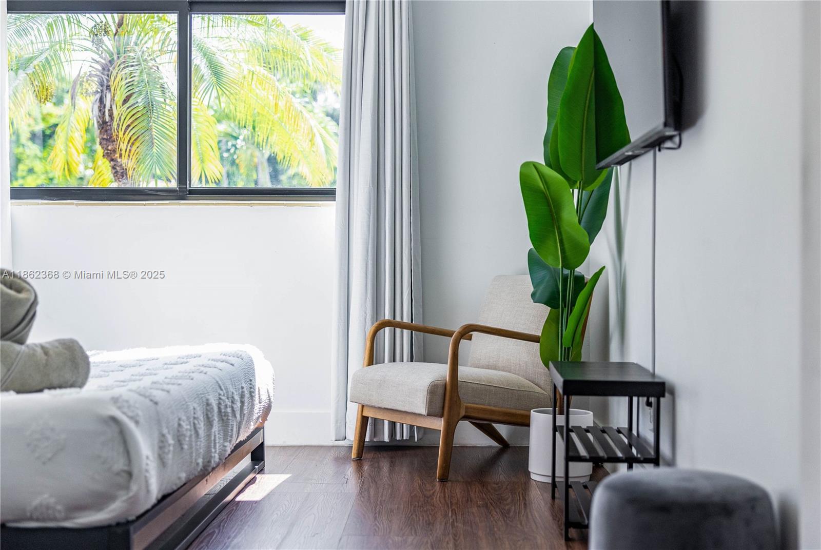 HOLLEMAN PARK - Residential Lease