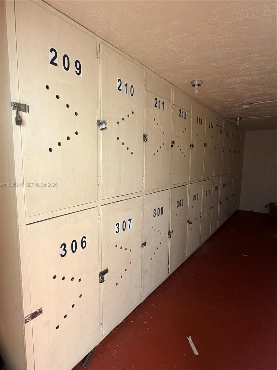 VERSAILLE GARDENS I CONDO - Residential