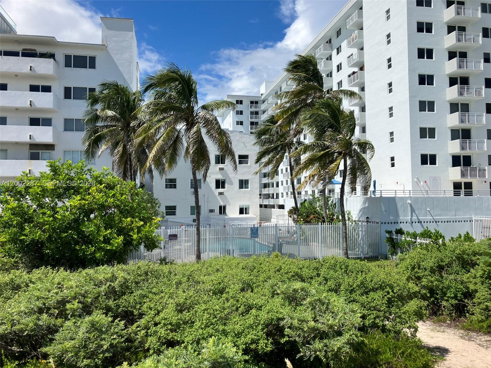OCEAN WALK ON SOUTH BEACH - Residential