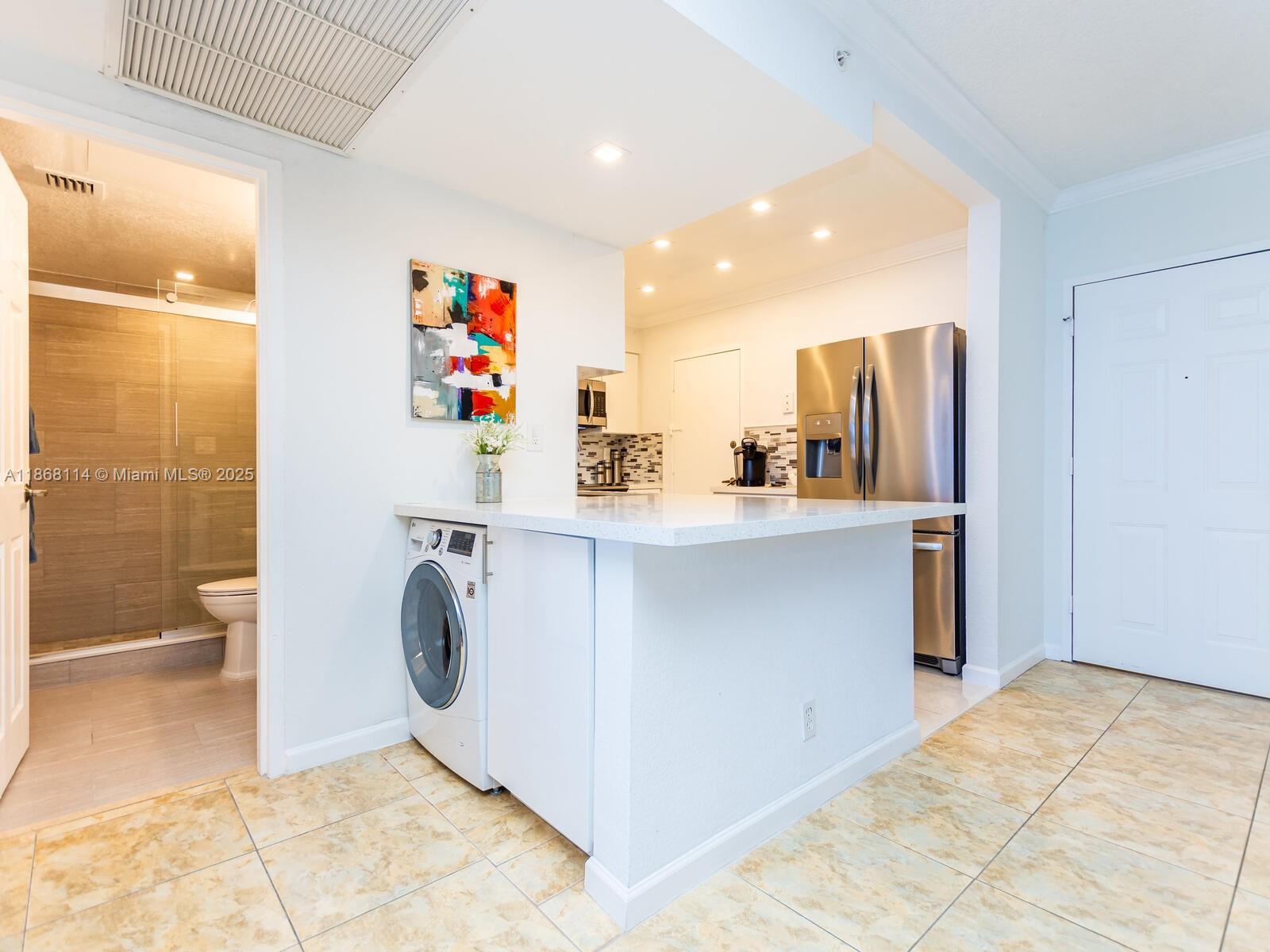 2501 S Ocean Dr 914