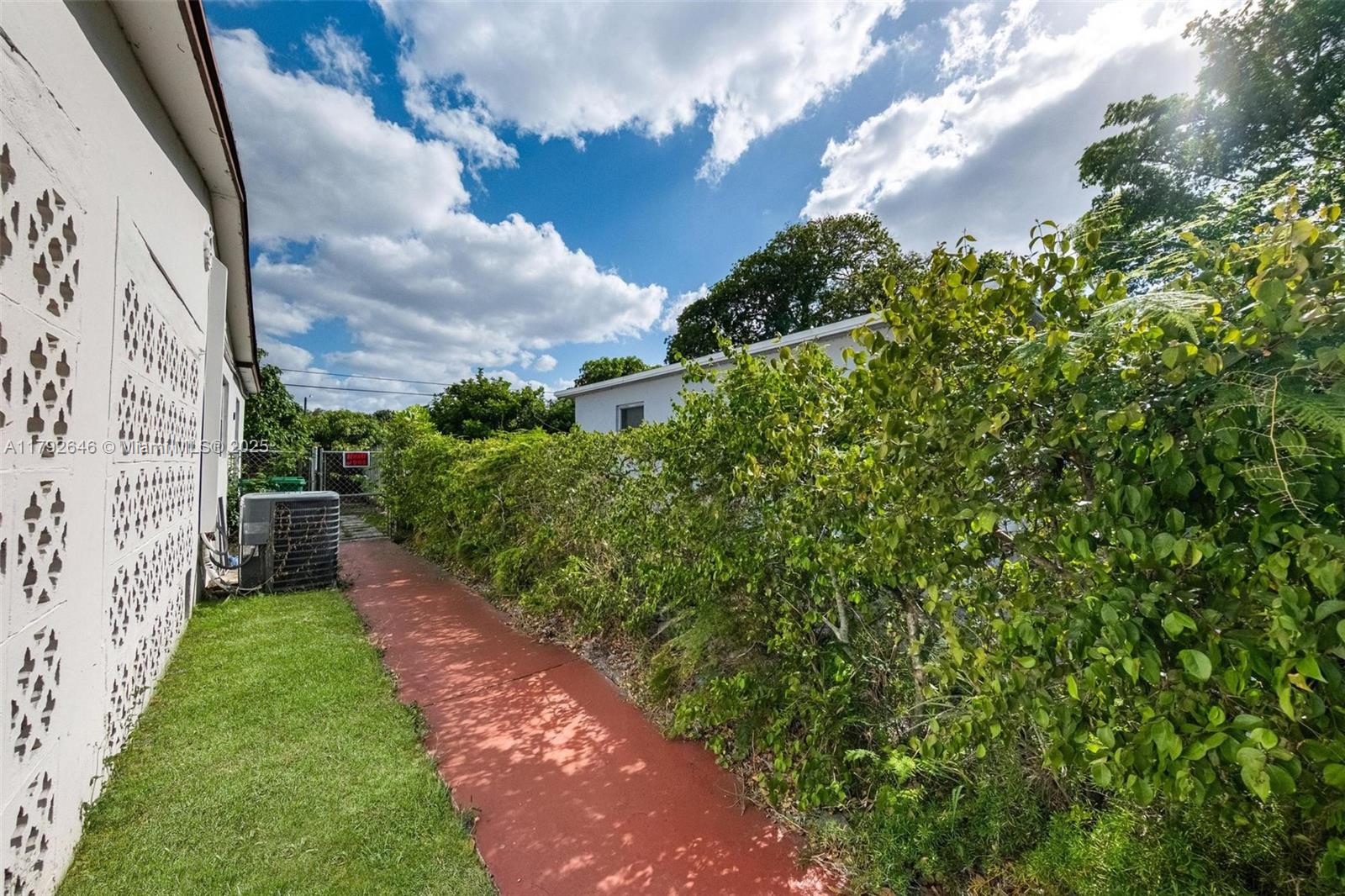 WYN HOMESITES NO 1 - Residential