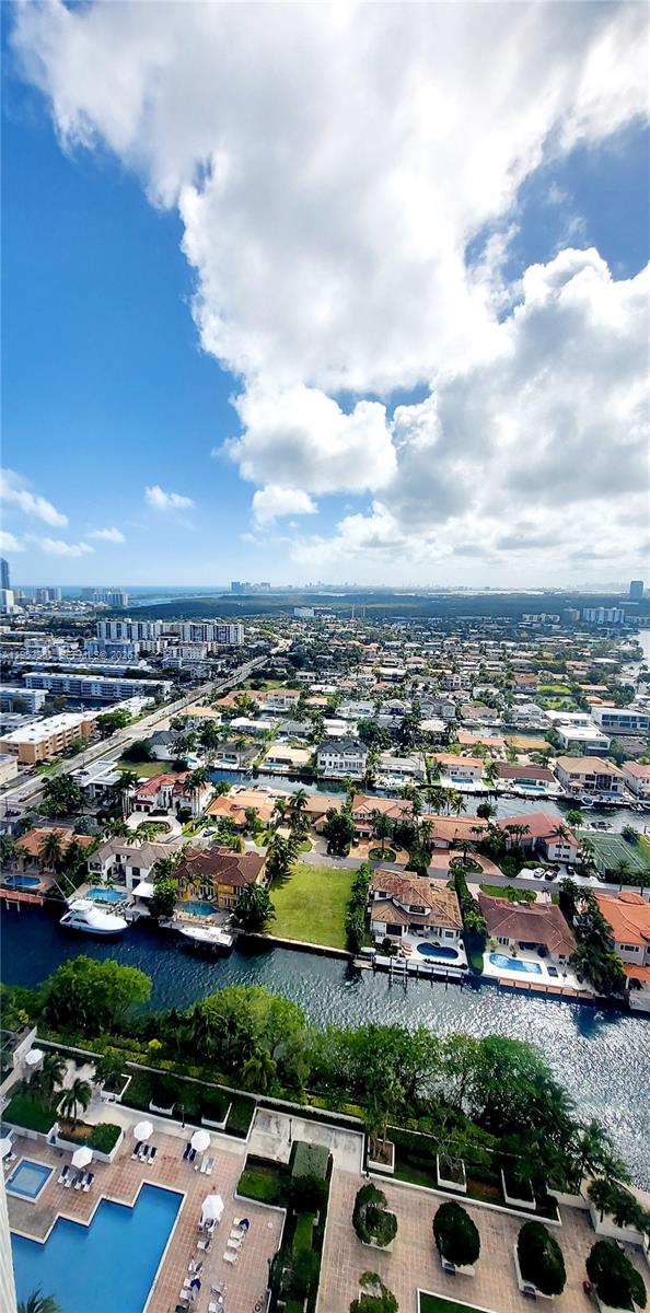 1000 ISL BLVD WILLIAMS IS - Residential