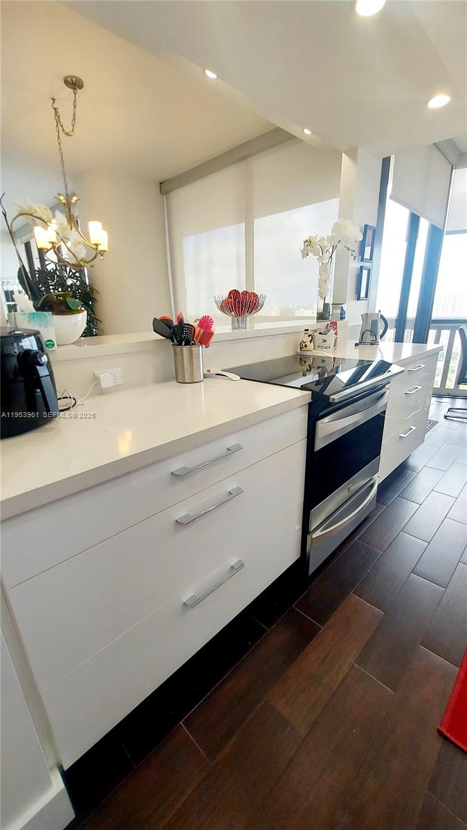 1000 ISL BLVD WILLIAMS IS - Residential