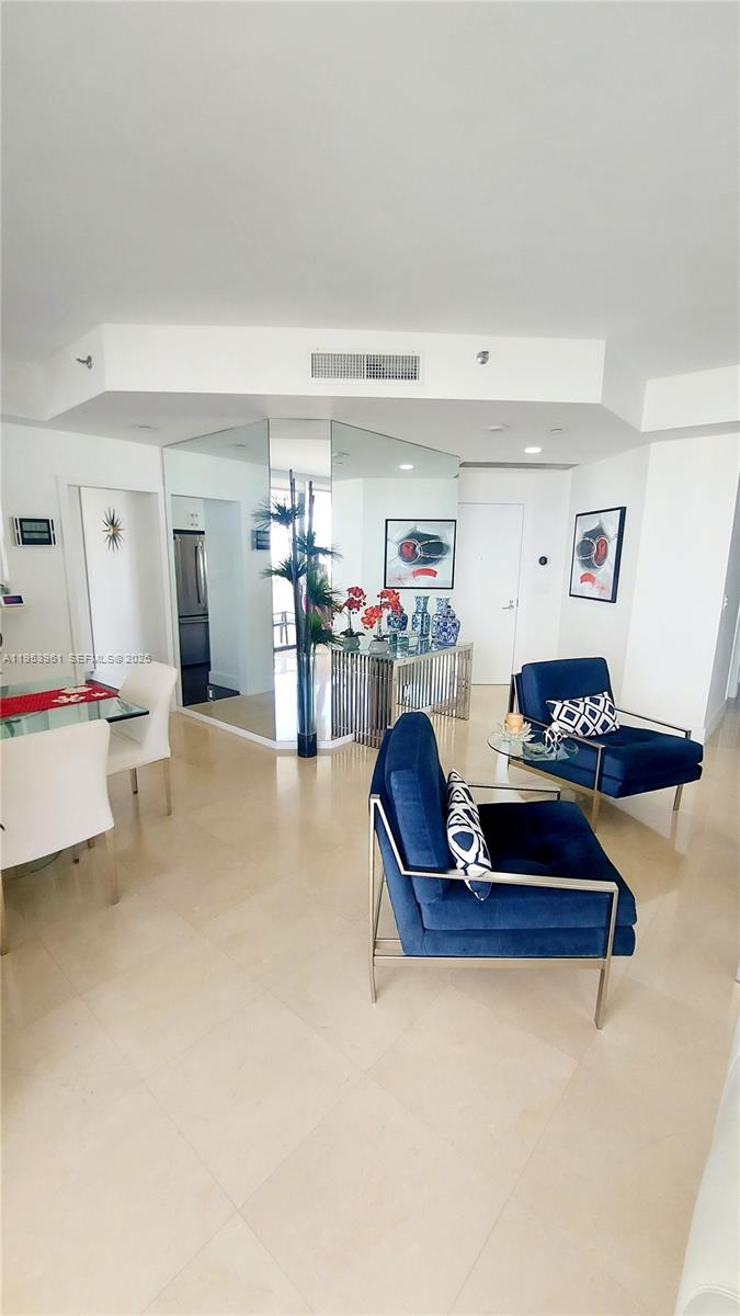 1000 ISL BLVD WILLIAMS IS - Residential