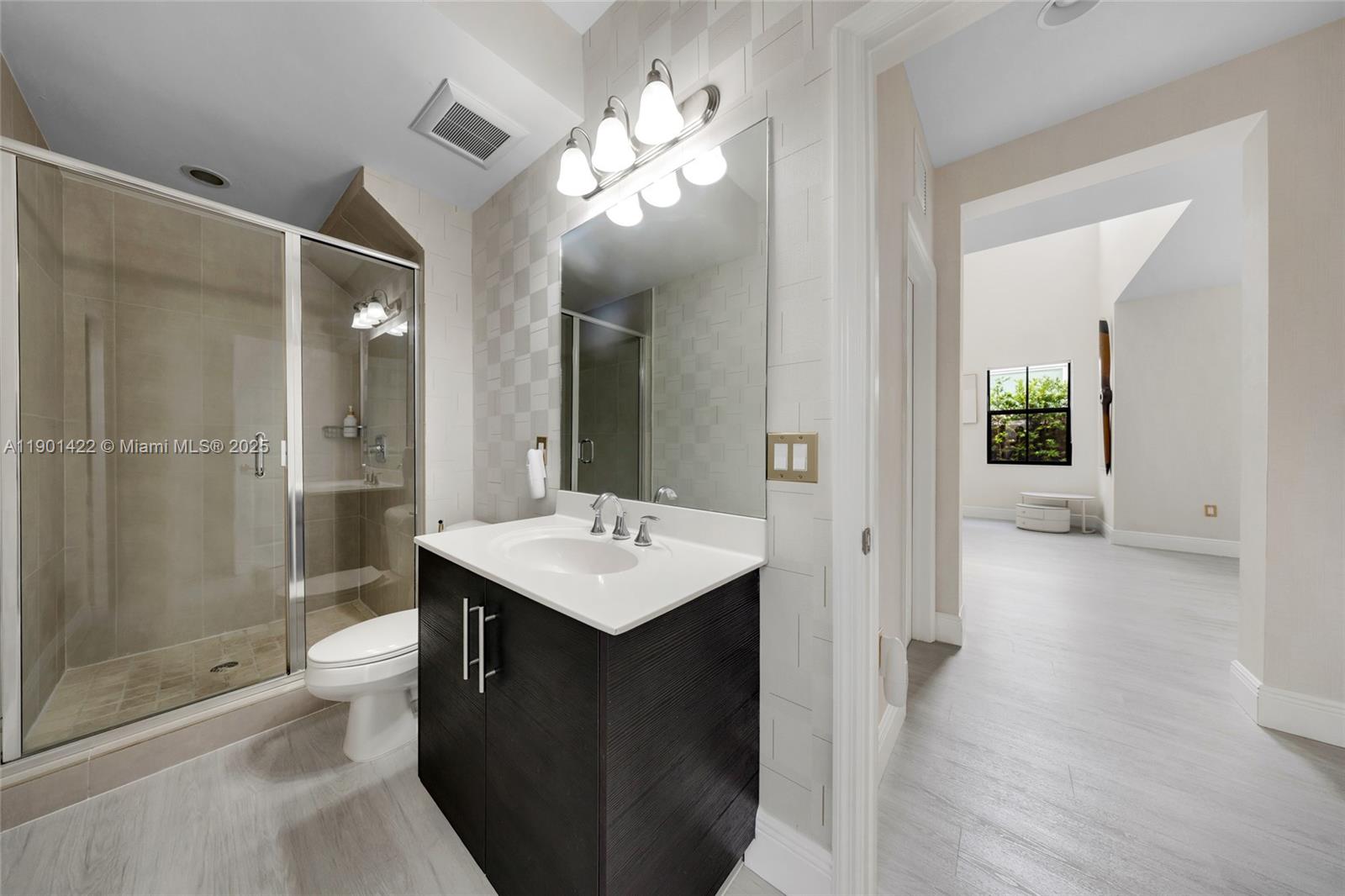 VINTAGE ESTATES - Residential