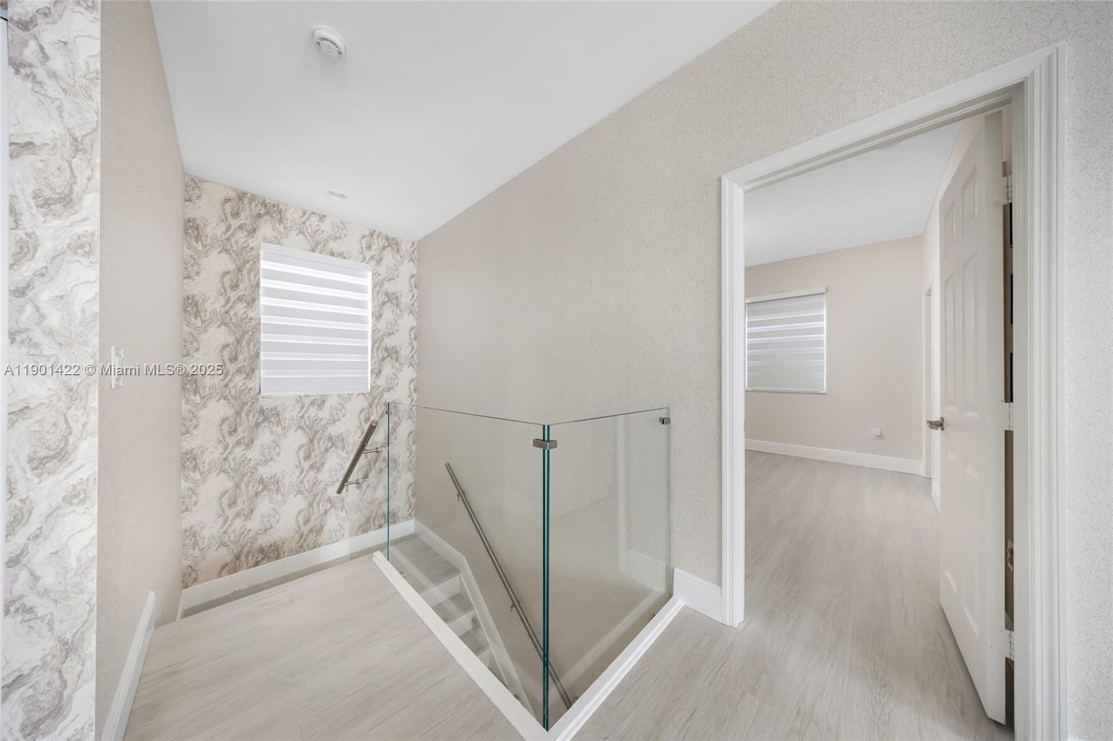 VINTAGE ESTATES - Residential