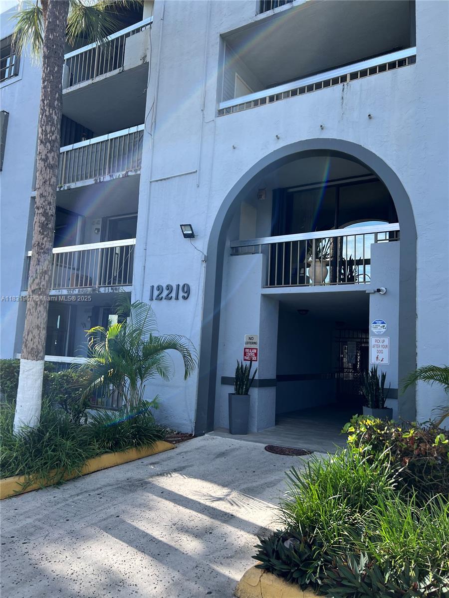 VISTA DEL LAGO CONDO PH 2 - Residential Lease