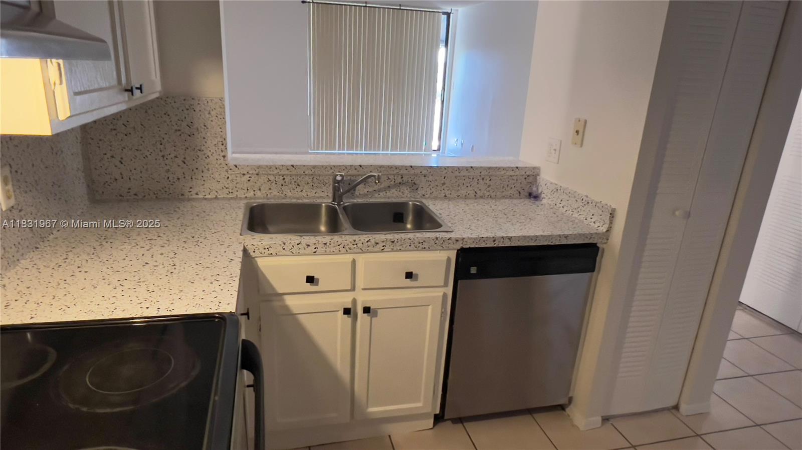 VISTA DEL LAGO CONDO PH 2 - Residential Lease