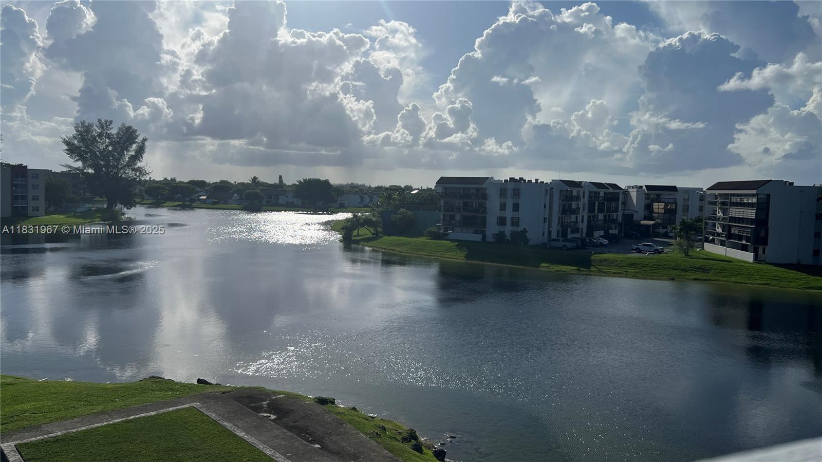 VISTA DEL LAGO CONDO PH 2 - Residential Lease