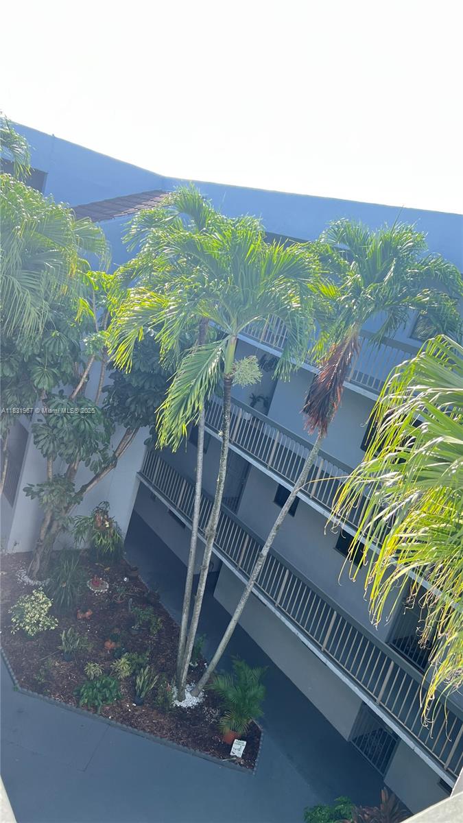 VISTA DEL LAGO CONDO PH 2 - Residential Lease