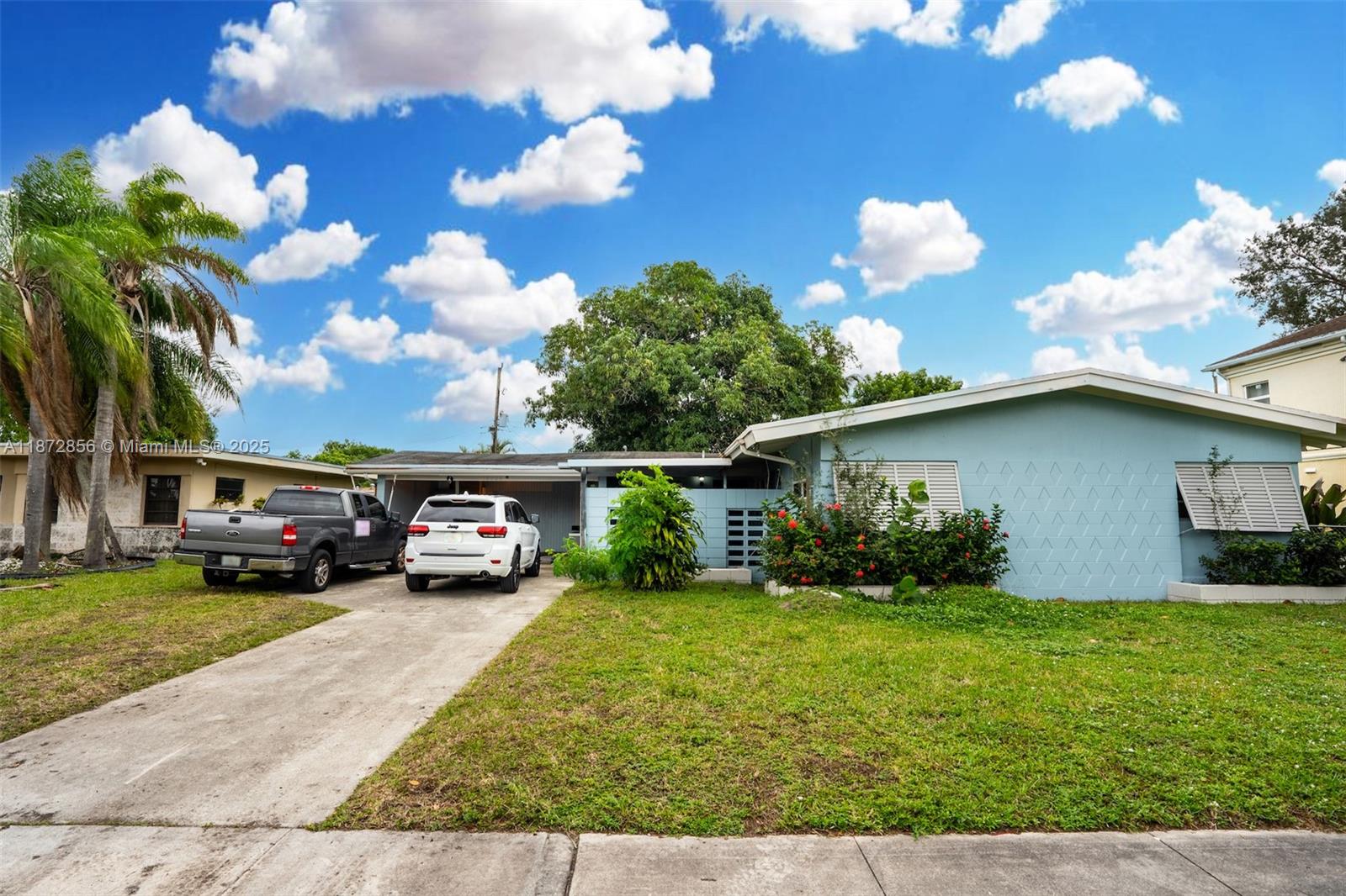 Beautiful Remodeled 3 bed 2 Bath Home Available for Rent in the City of Miami Gardens! Come Schedule to see
this property today!
