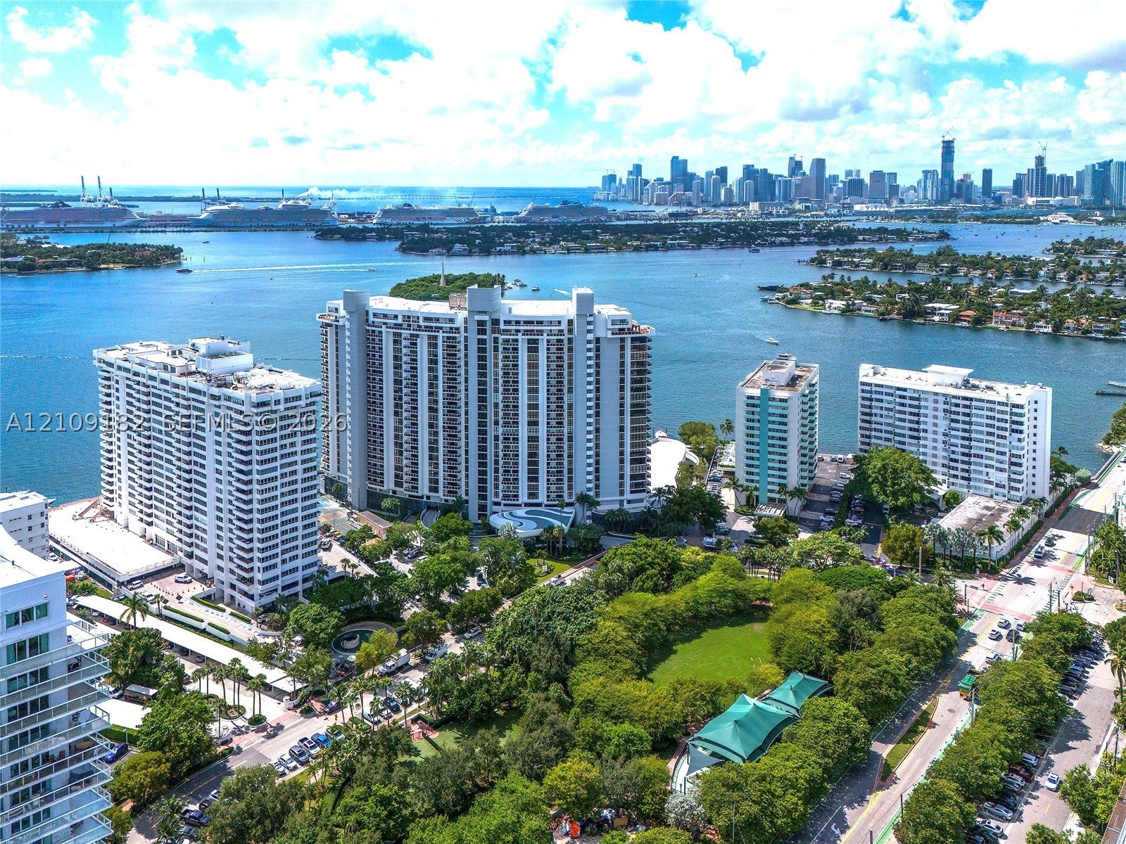 9 Island Ave