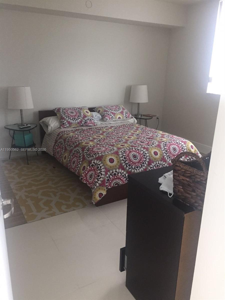 TERRAZAS RIVERPARK VILLAG - Residential