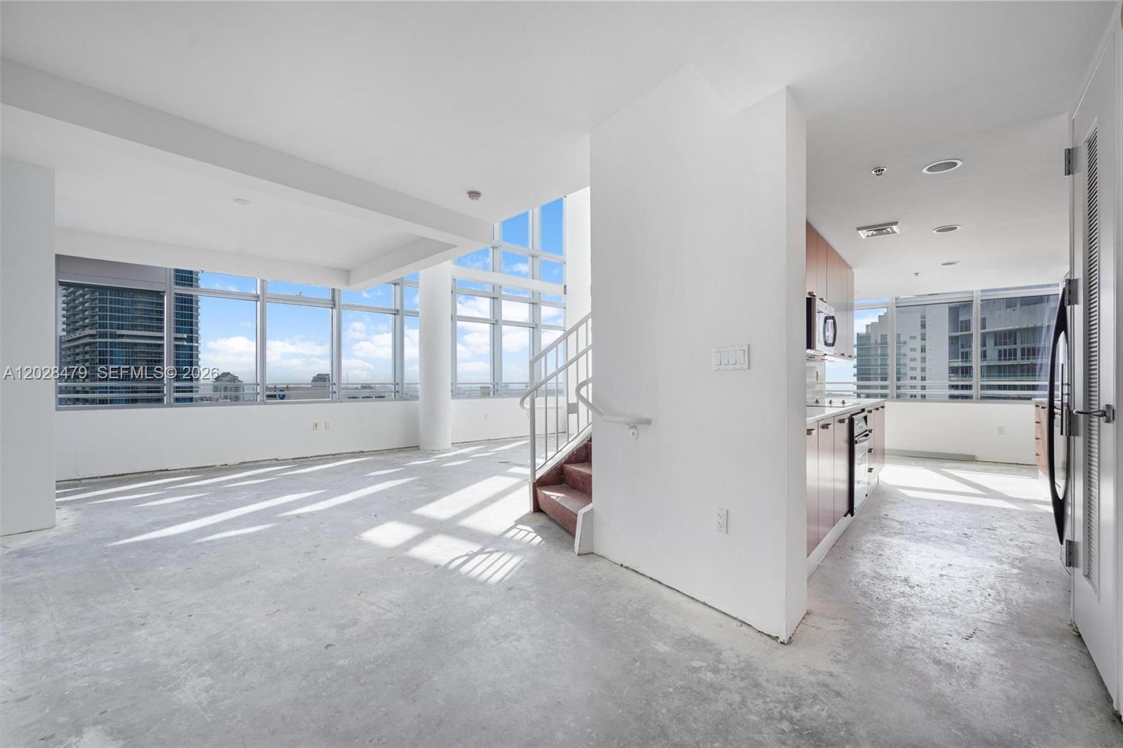 MAYFIELD CONDO - Residential