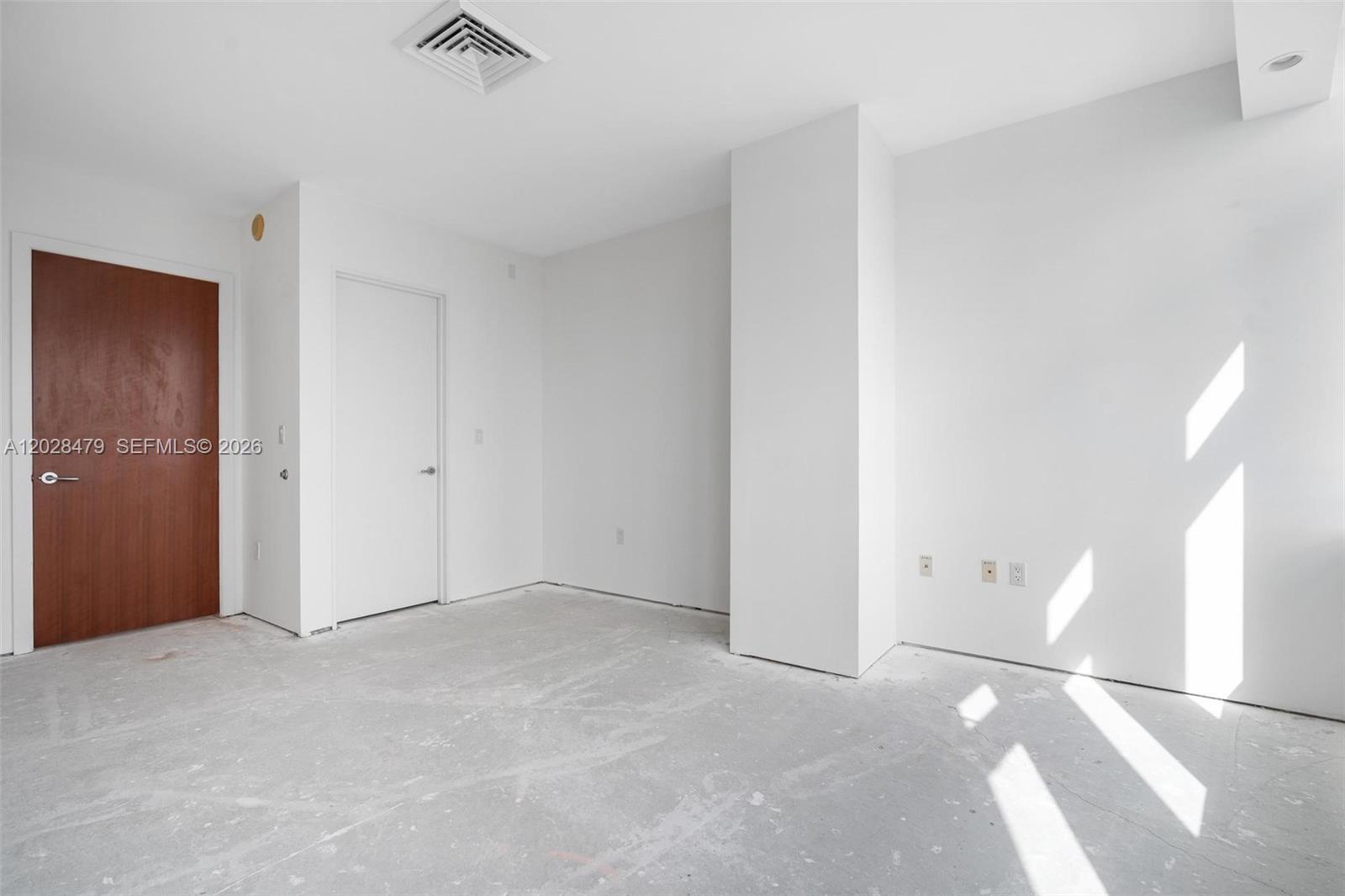 MAYFIELD CONDO - Residential