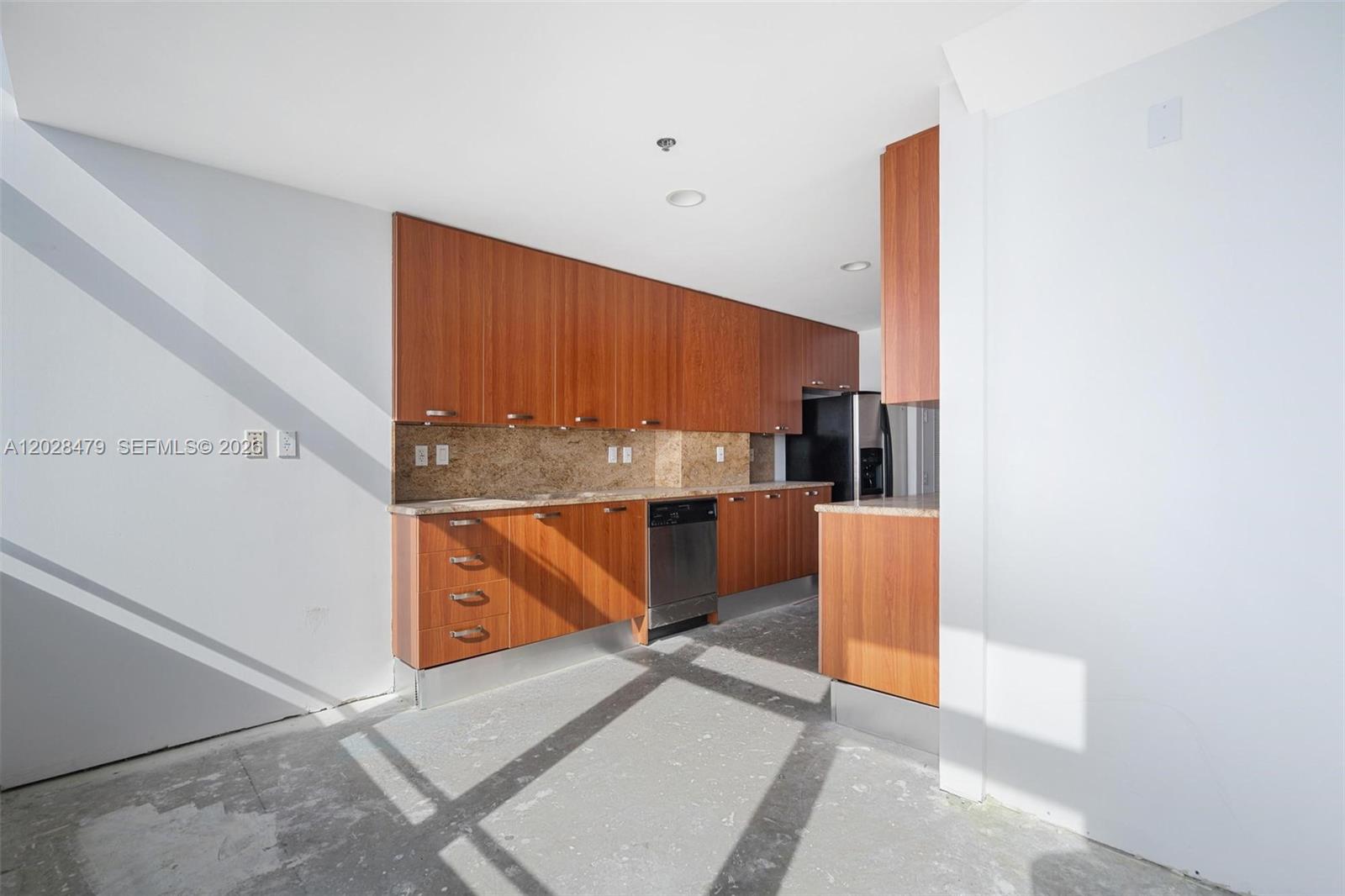 MAYFIELD CONDO - Residential