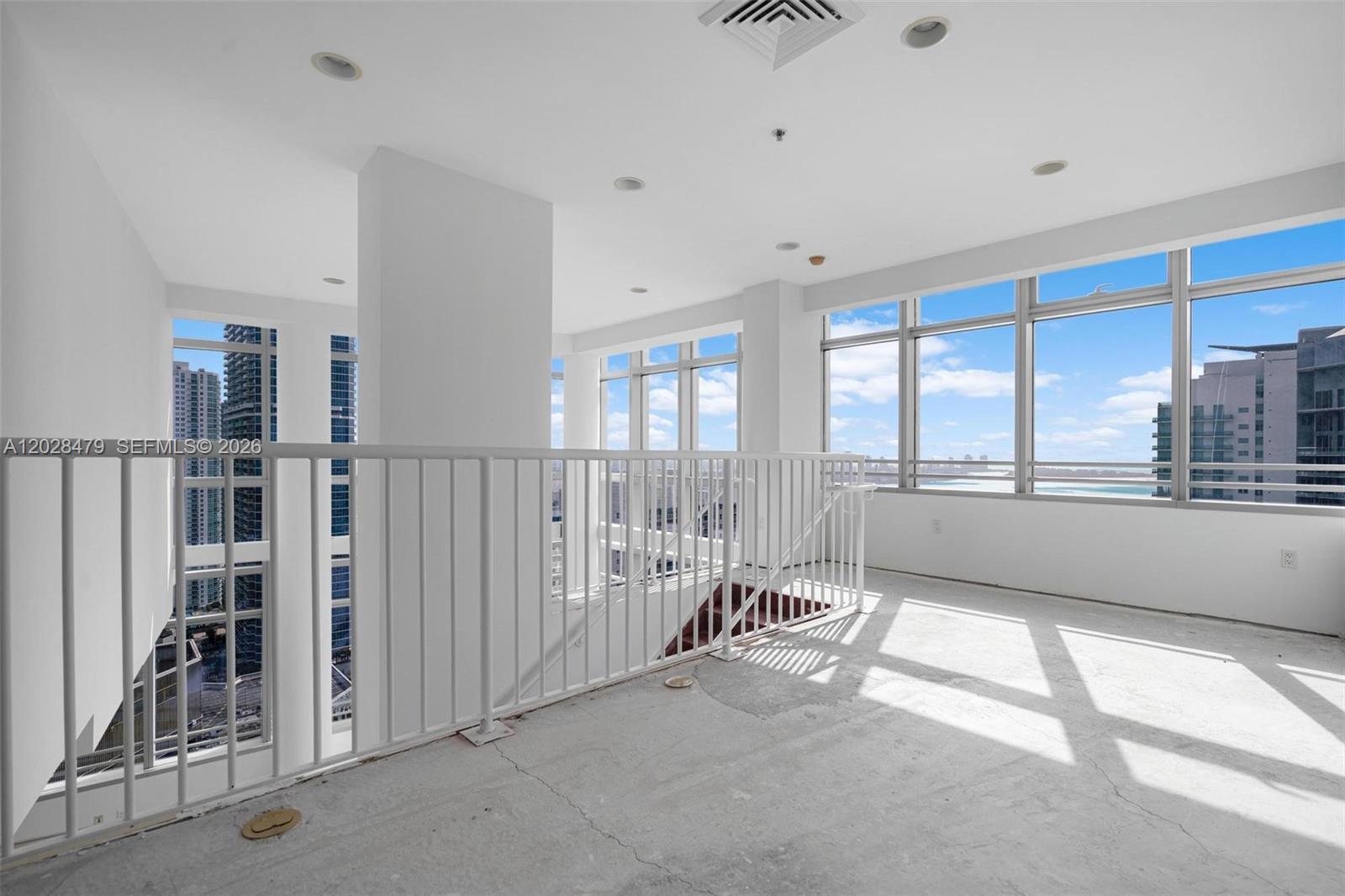 MAYFIELD CONDO - Residential