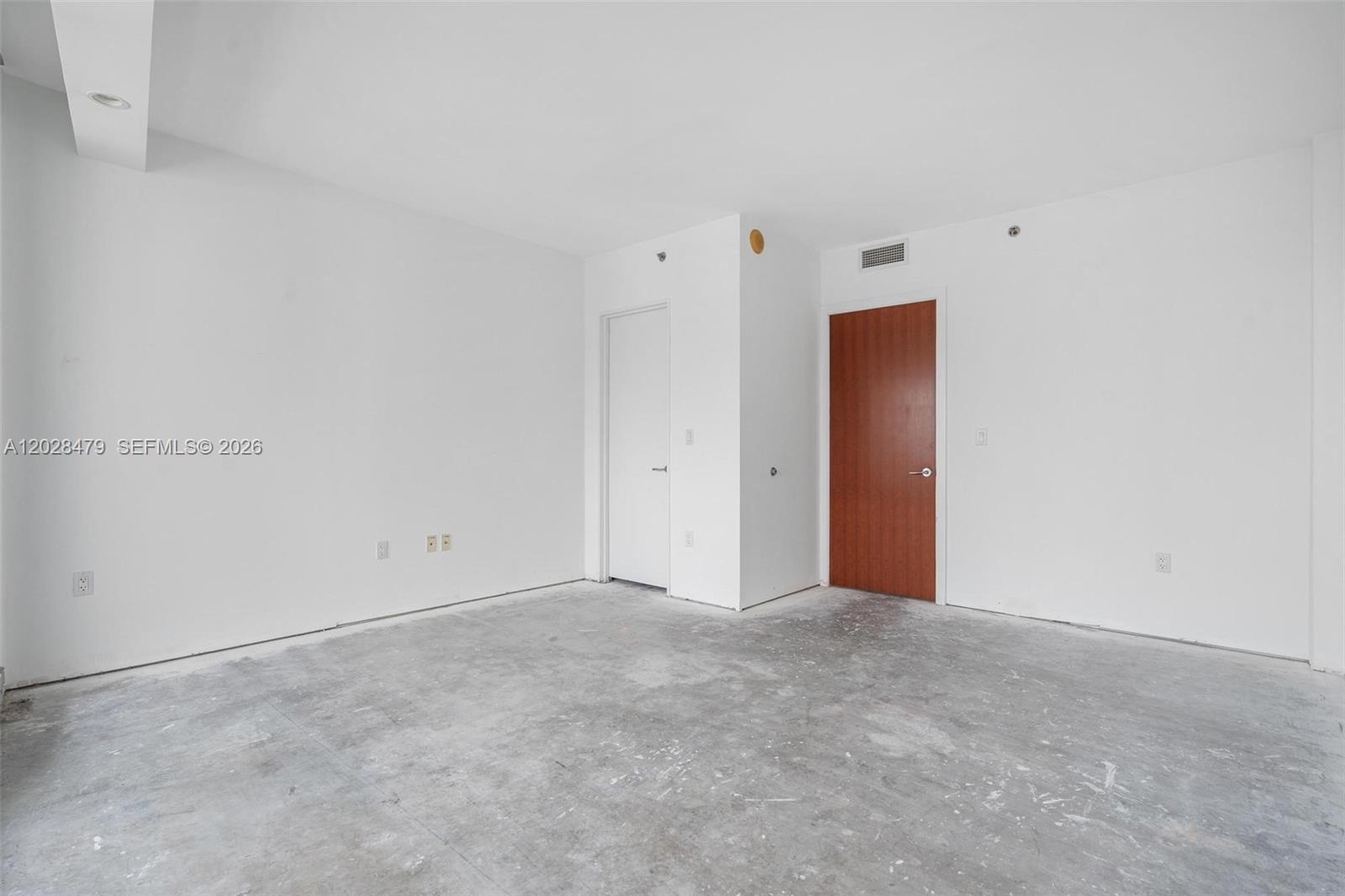 MAYFIELD CONDO - Residential