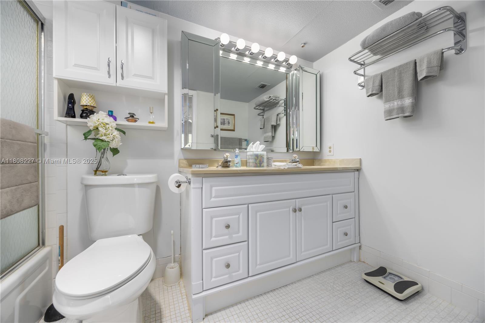 ANTIGUA VILLAGE I B CONDO - Residential