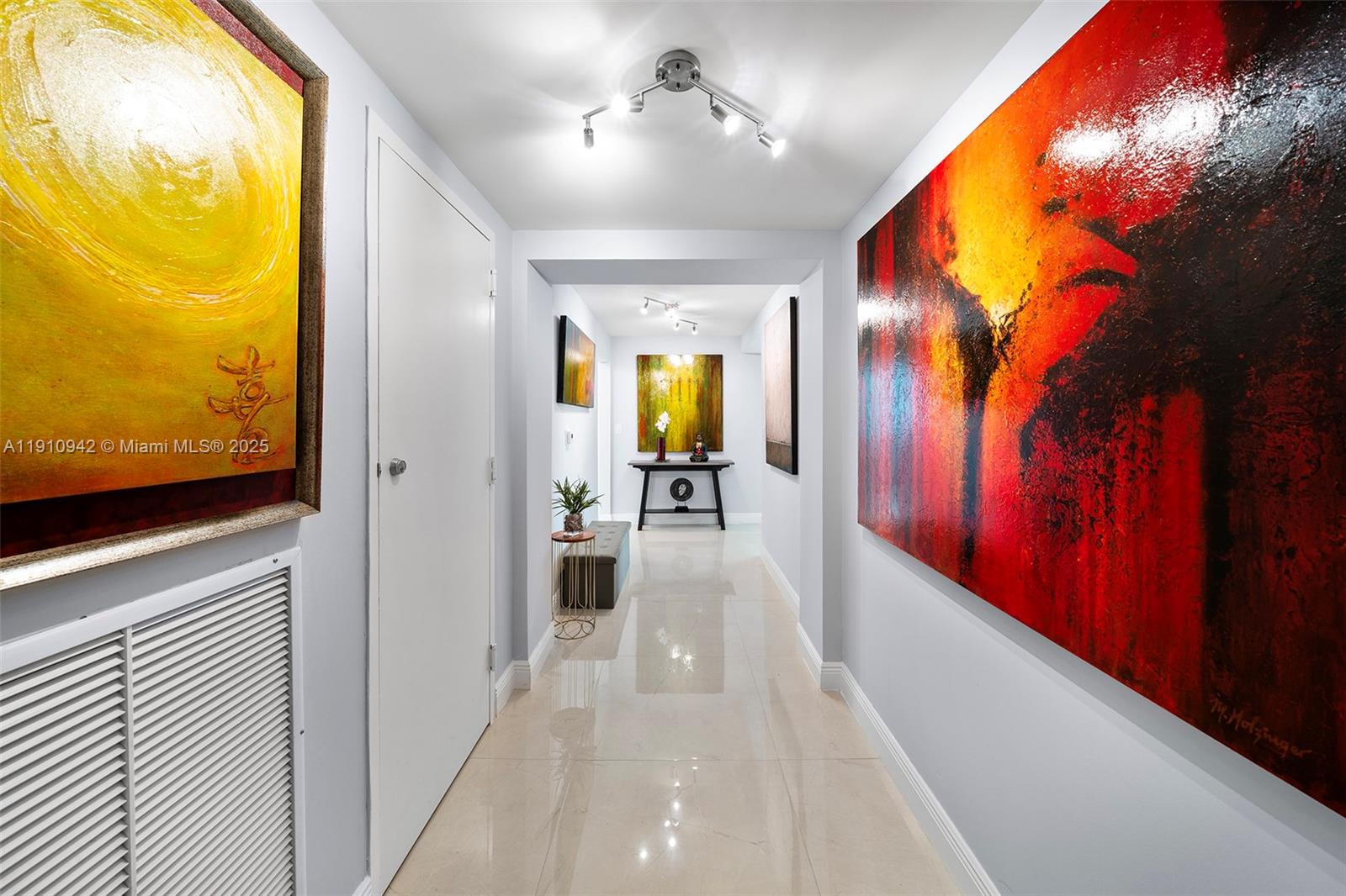 QUANTUM ON THE BAY CONDO - Residential