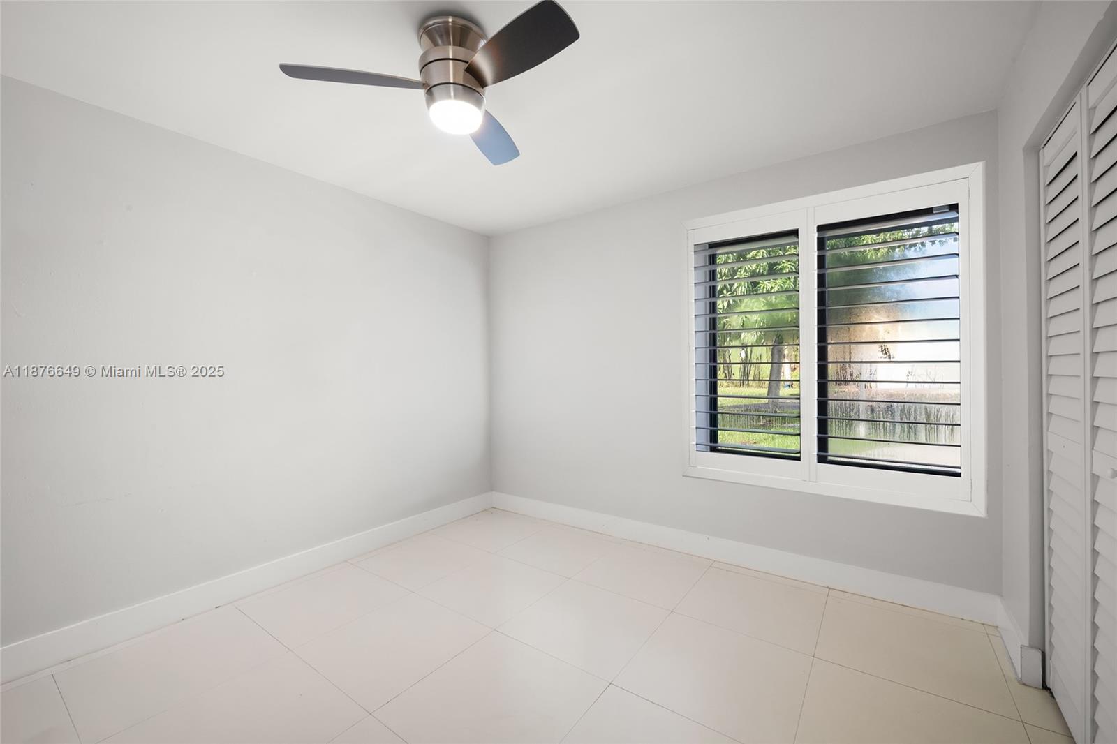 FIRST ADDN TO CALUSA CLUB - Residential