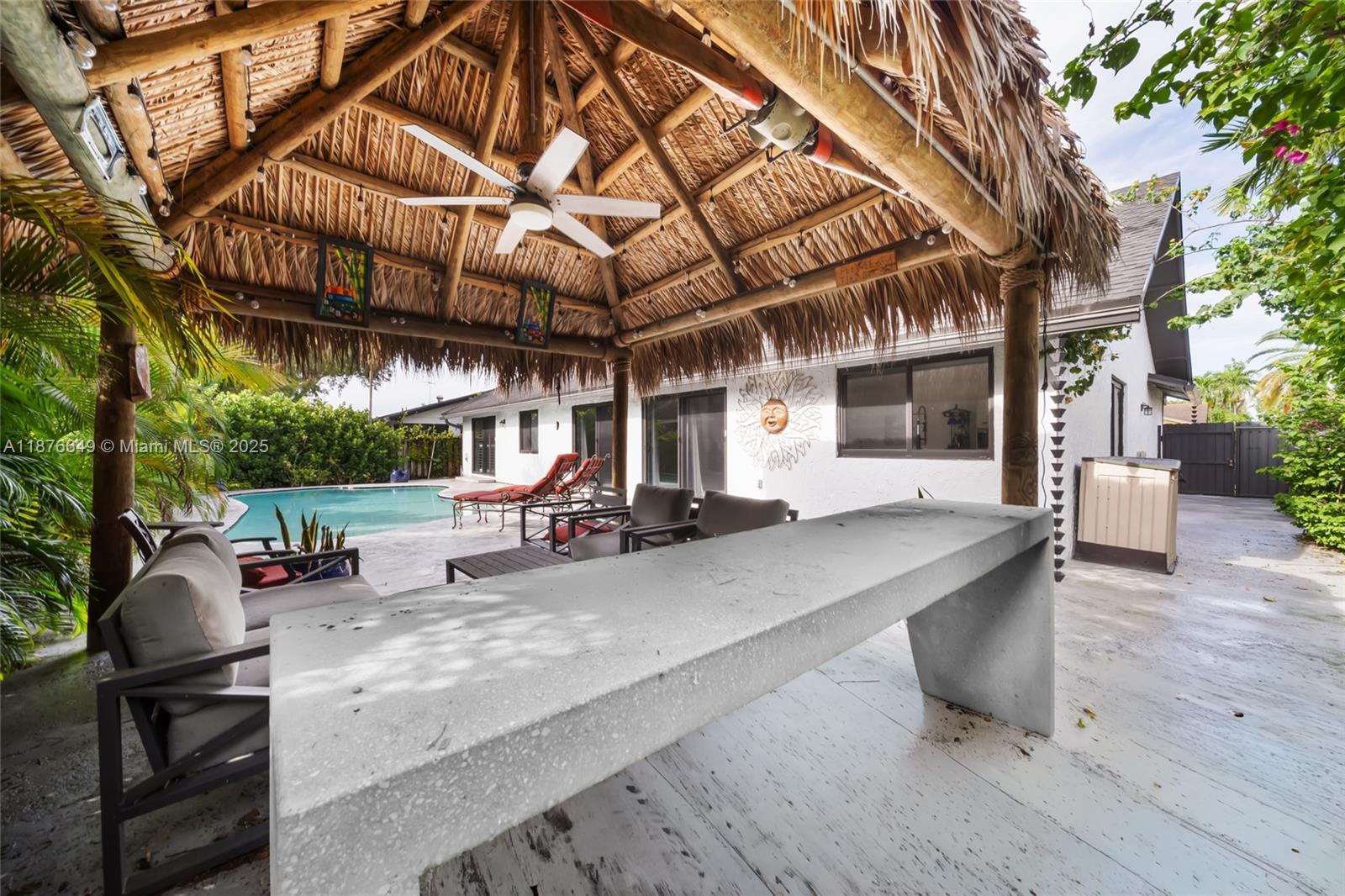 FIRST ADDN TO CALUSA CLUB - Residential
