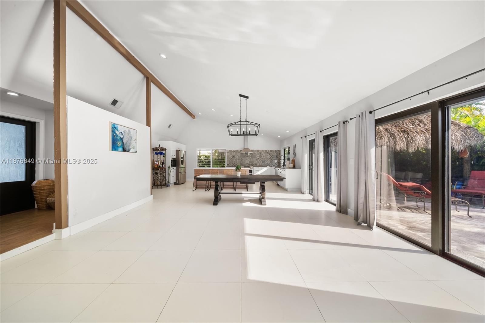 FIRST ADDN TO CALUSA CLUB - Residential