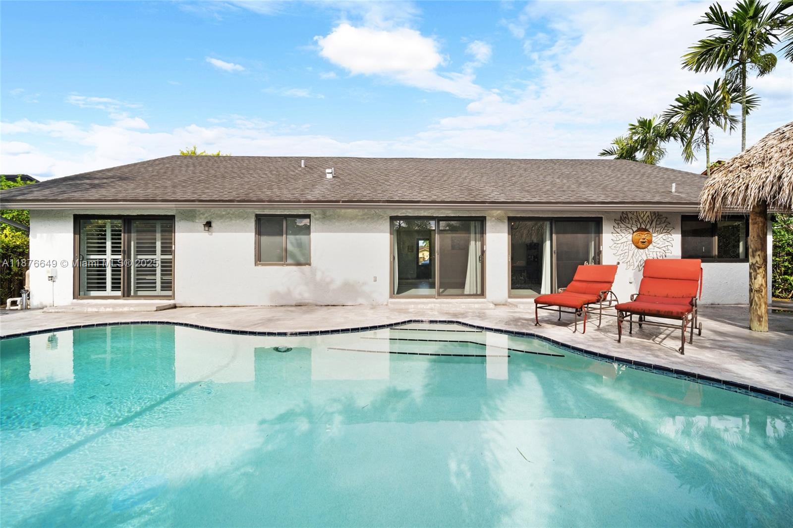 FIRST ADDN TO CALUSA CLUB - Residential