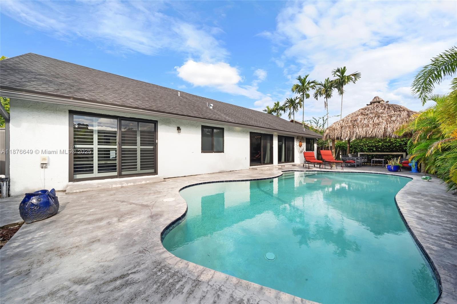 FIRST ADDN TO CALUSA CLUB - Residential