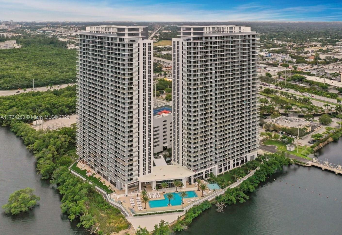 16385 Biscayne Blvd 3005
