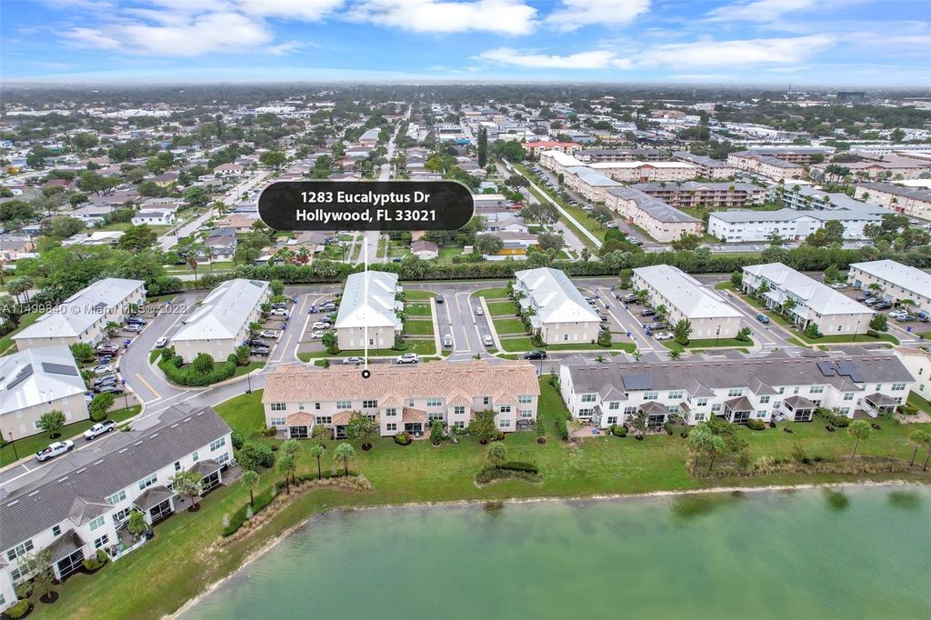 Photo of 1283 Eucalyptus Dr #1283, Hollywood, FL 33021 (MLS # A11499840)