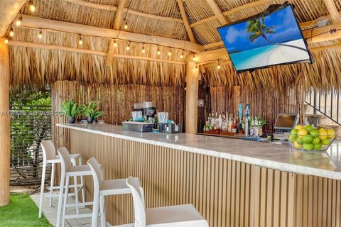 Photo of 18683 Collins Ave #1403, Sunny Isles Beach, FL 33160 (MLS # A11971332)