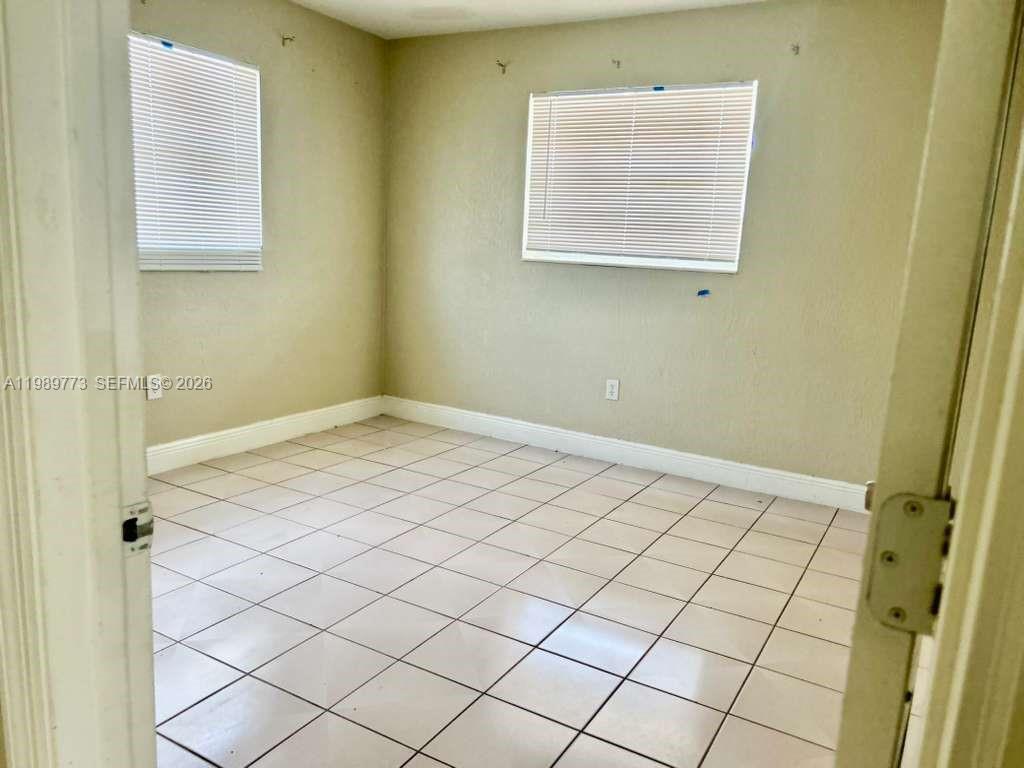 SO MIAMI HEIGHTS MANOR - Residential