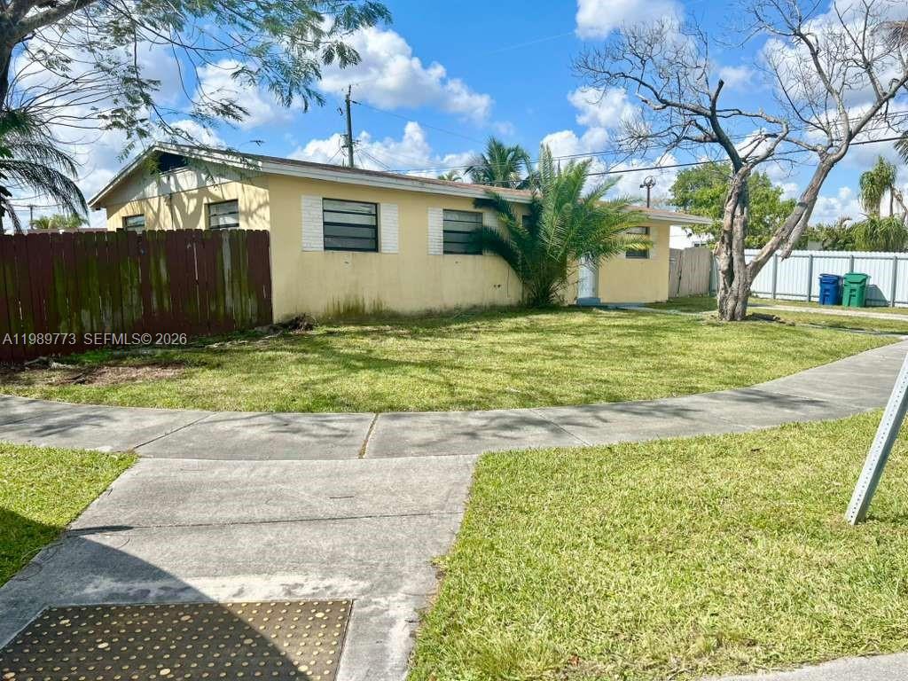 SO MIAMI HEIGHTS MANOR - Residential