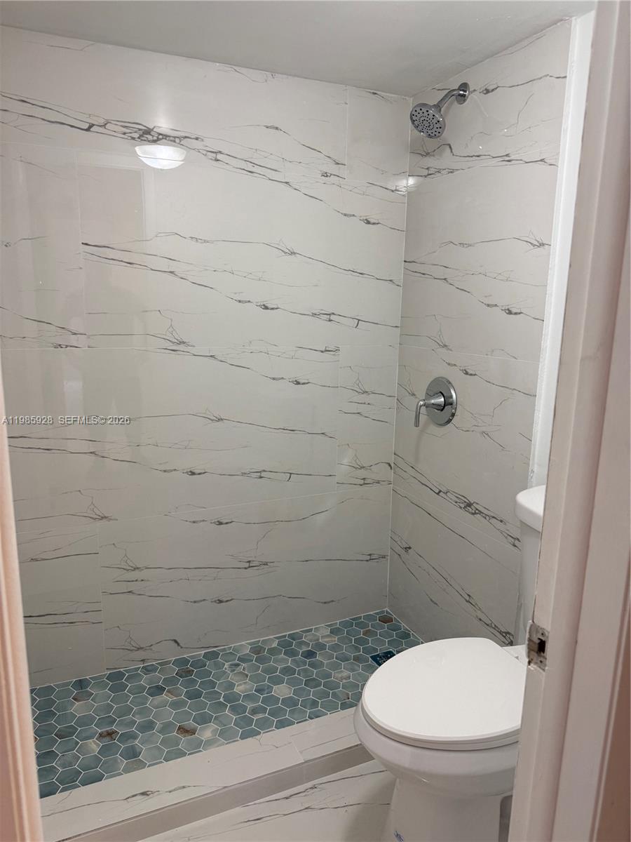 CYPRESS VILLAGE CONDO - Residential Lease