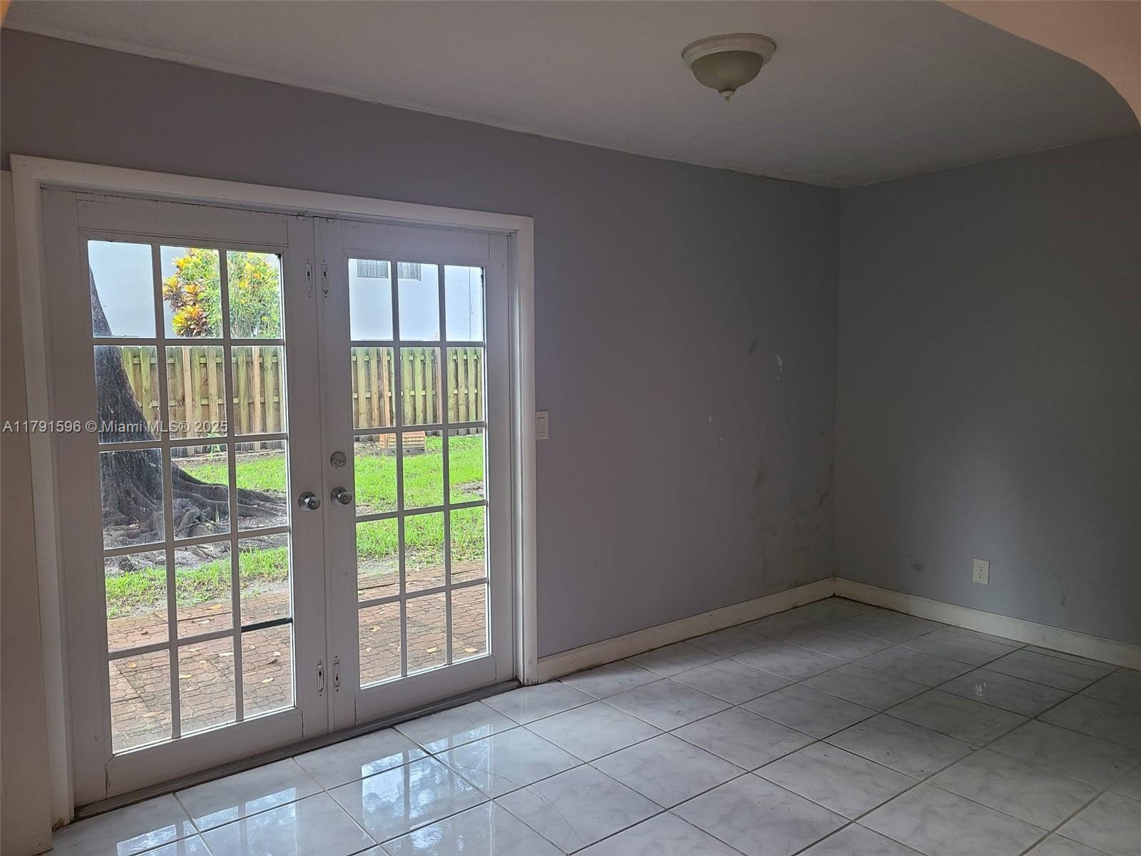 VALENCIA VILLAGE CONDO PH - Residential